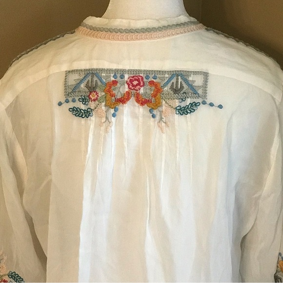 JOHNNY WAS White Rayon Tunic Blouse Top Colorful Floral EMBROIDERY Size Small - Picture 7 of 11